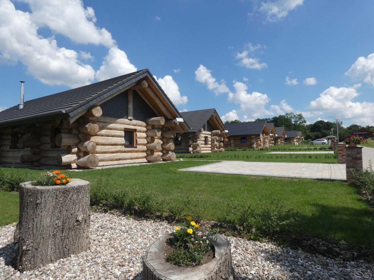 Naturstammhaus Tollensesee Groß Nemerow 外观 照片
