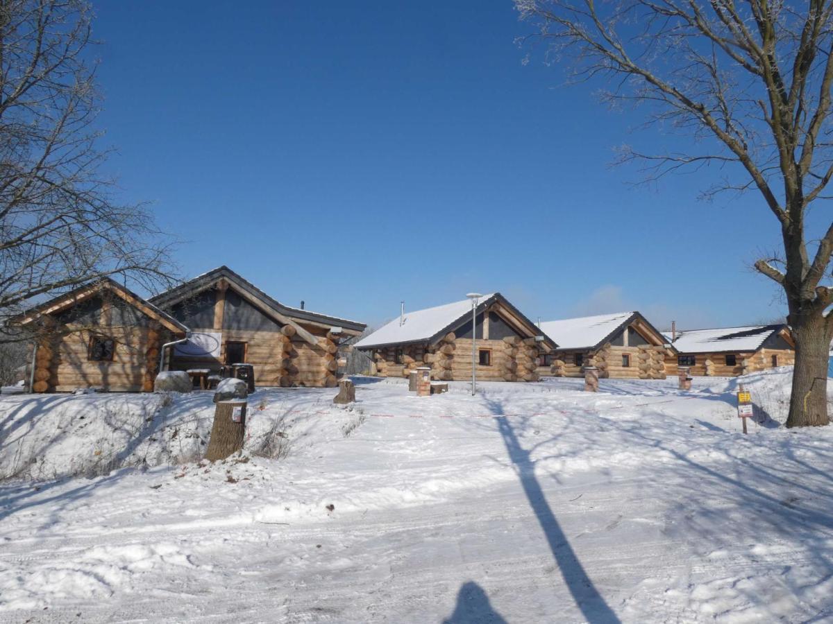 Naturstammhaus Tollensesee Groß Nemerow 外观 照片