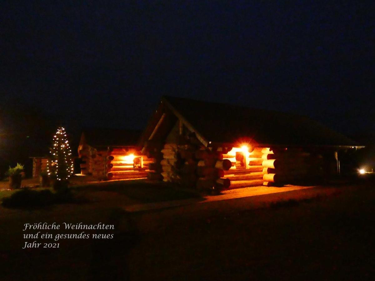 Naturstammhaus Tollensesee Groß Nemerow 外观 照片