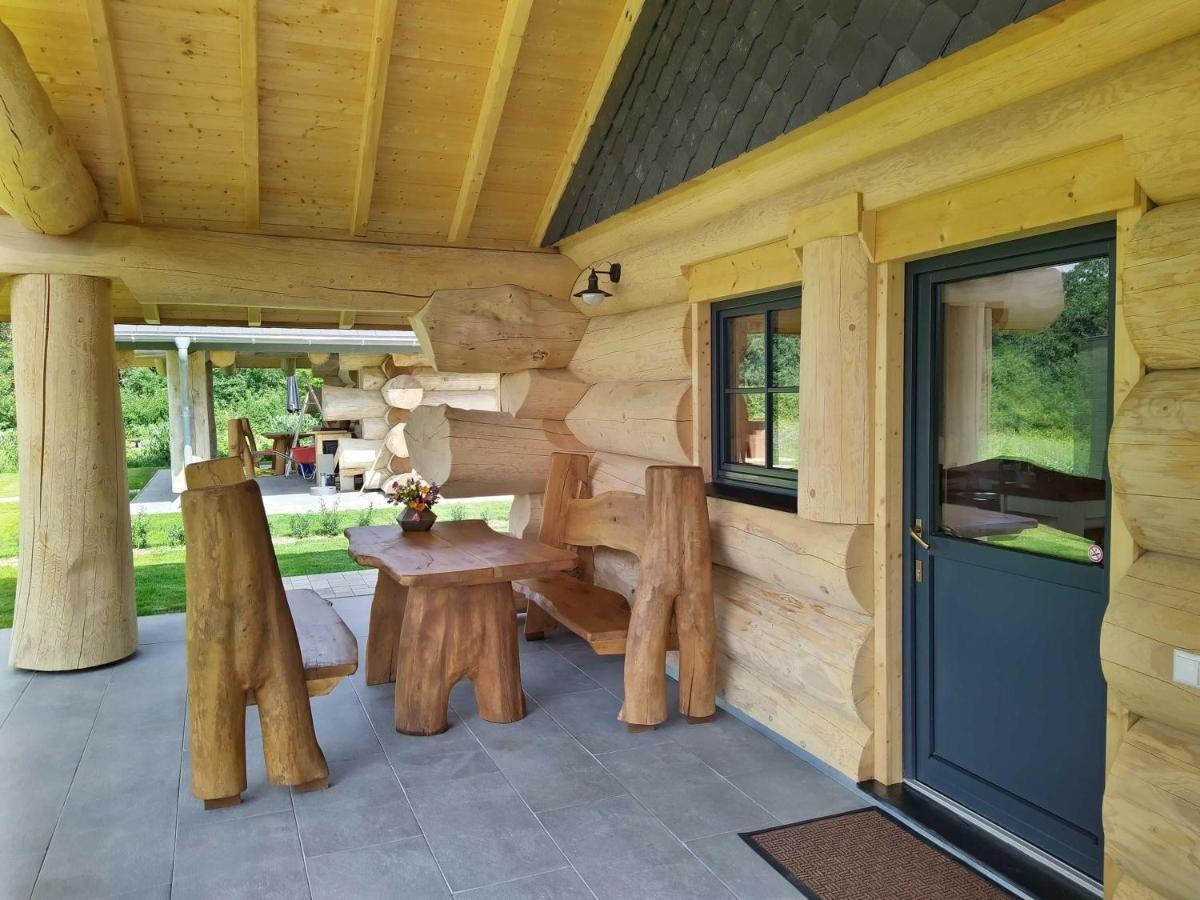 Naturstammhaus Tollensesee Groß Nemerow 外观 照片